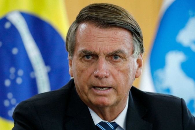 Em uma transmissão ao vivo no último sábado (15), direcionada a seus apoiadores que residem nos Estados Unidos, Bolsonaro proferiu novas críticas ao Tribunal Superior Eleitoral (TSE). - (crédito: Platobr)