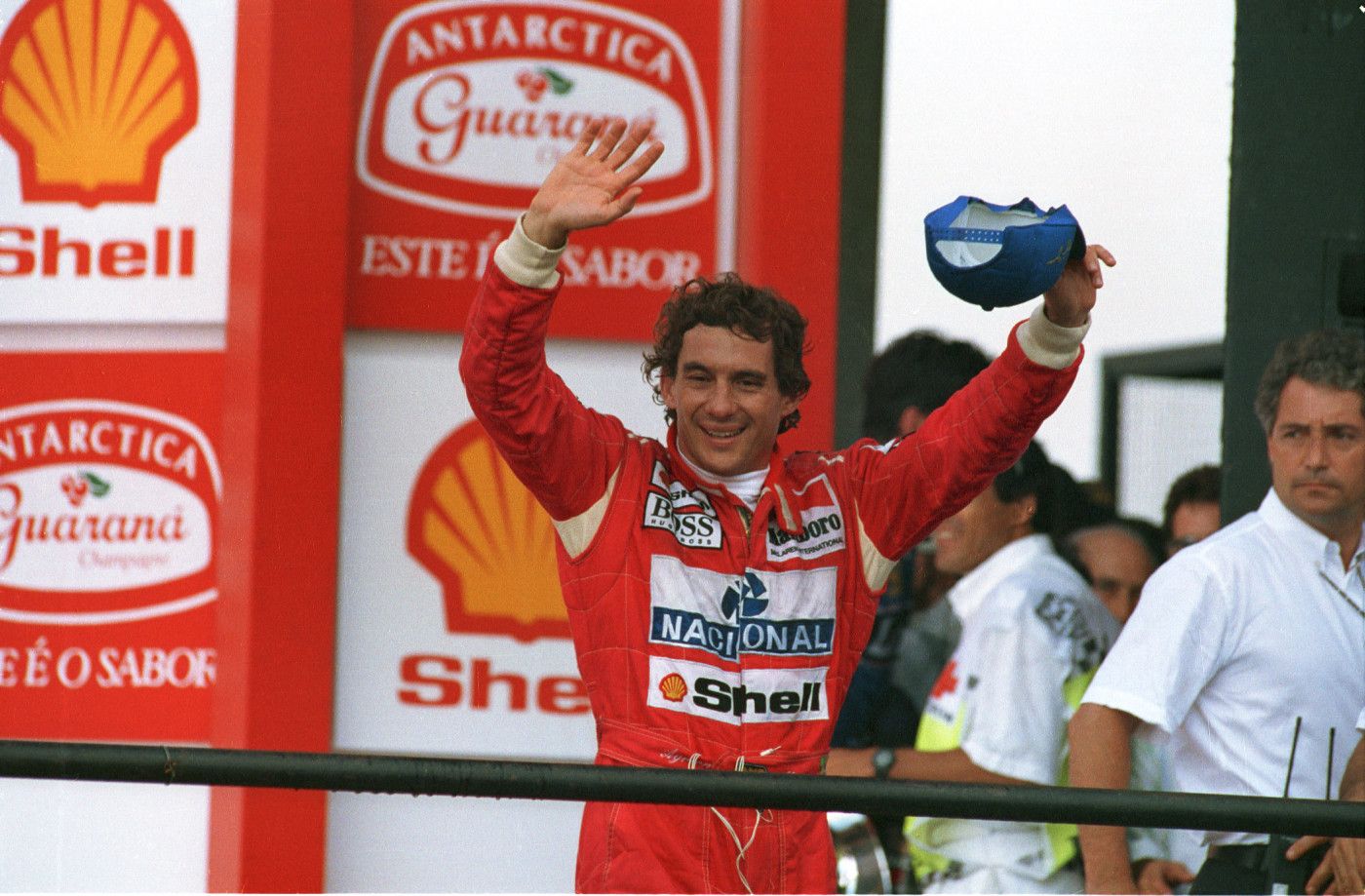 Tricampeão mundial de Fórmula 1, Ayrton Senna faleceu em 1º de maio de 1994 após um grave acidente no Circuito de Ímola, na Itália