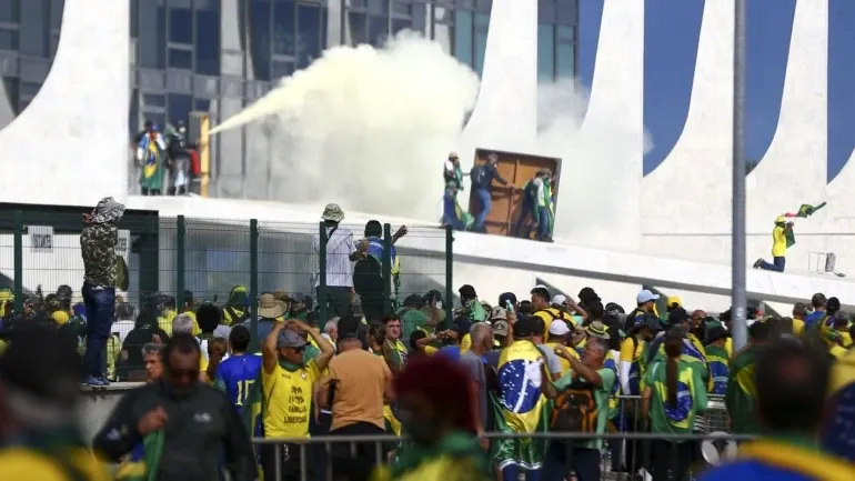 Manifestantes invadiram e depredaram sedes dos Três Poderes no início de 2023  Foto: Marcelo Camargo/Agência Brasil