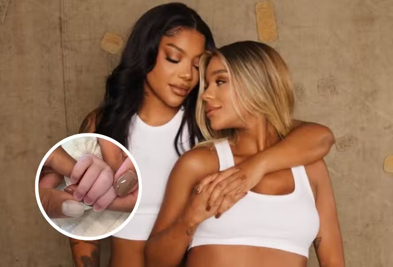 Filha de Ludmilla e Brunna Gonçalves aparece no colo das mães pela primeira vez; veja foto — Foto: Reprodução/Instagram