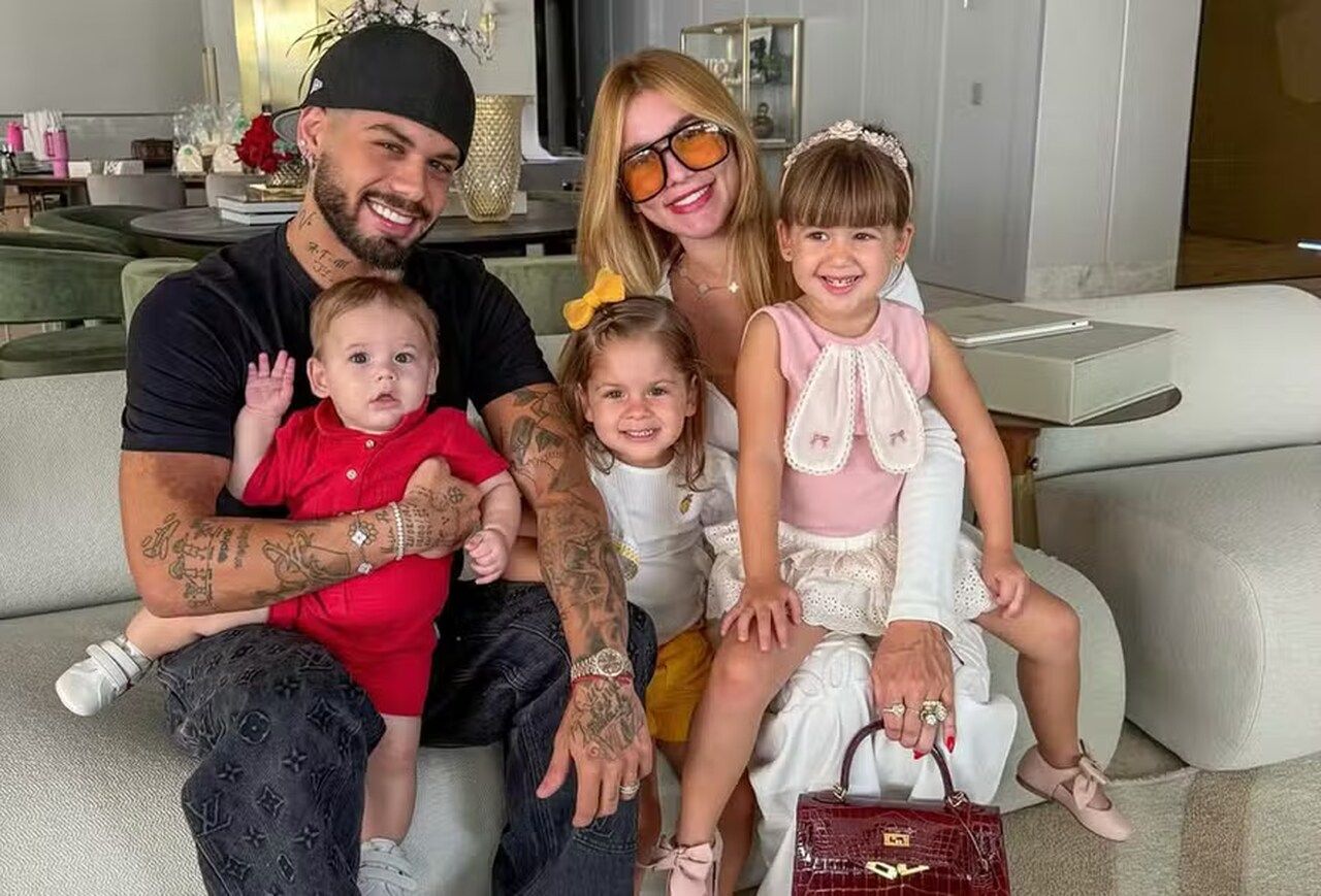 Virginia Fonseca, Zé Felipe e os três filhos, Zé Leonardo, Maria Flor e Maria Alice — Foto: Reprodução/Instagram